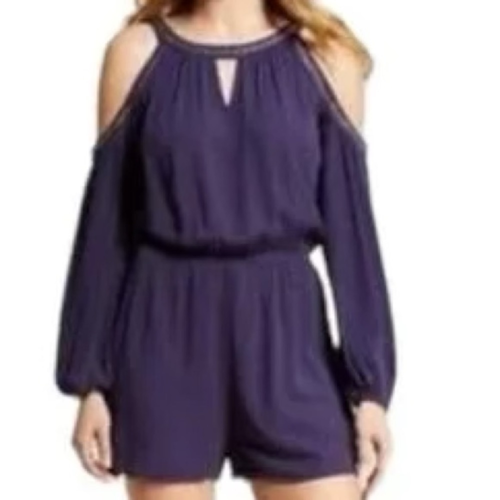 ❤️3/$30 Knox Rose Long Sleeve Shorts Romper